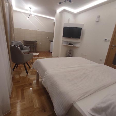 Studio Apartman Lukavica Сараєво Екстер'єр фото