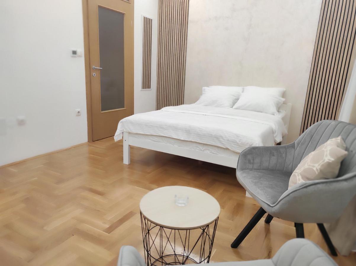 Studio Apartman Lukavica Сараєво Екстер'єр фото
